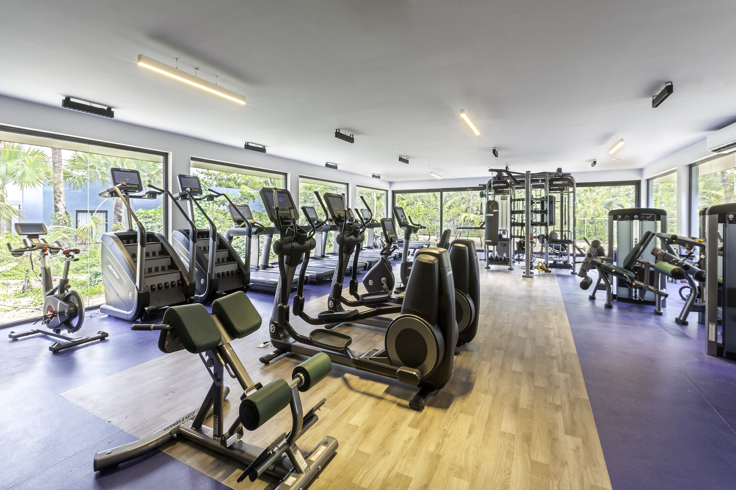 Cardio & weight room