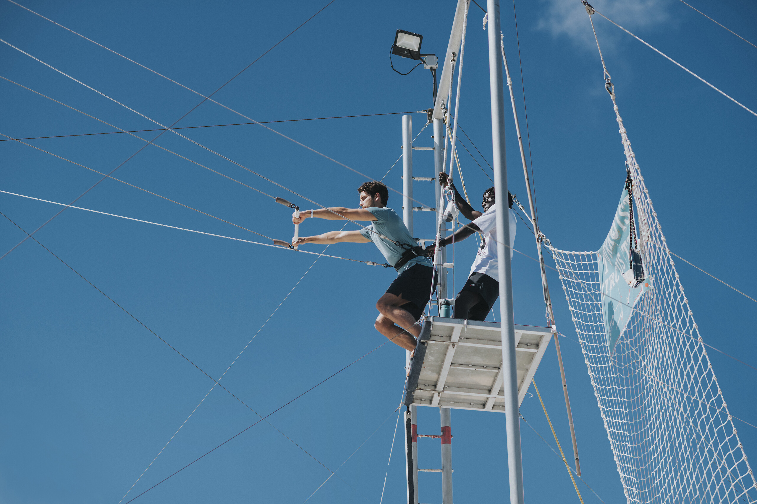 Flying trapeze group lessons