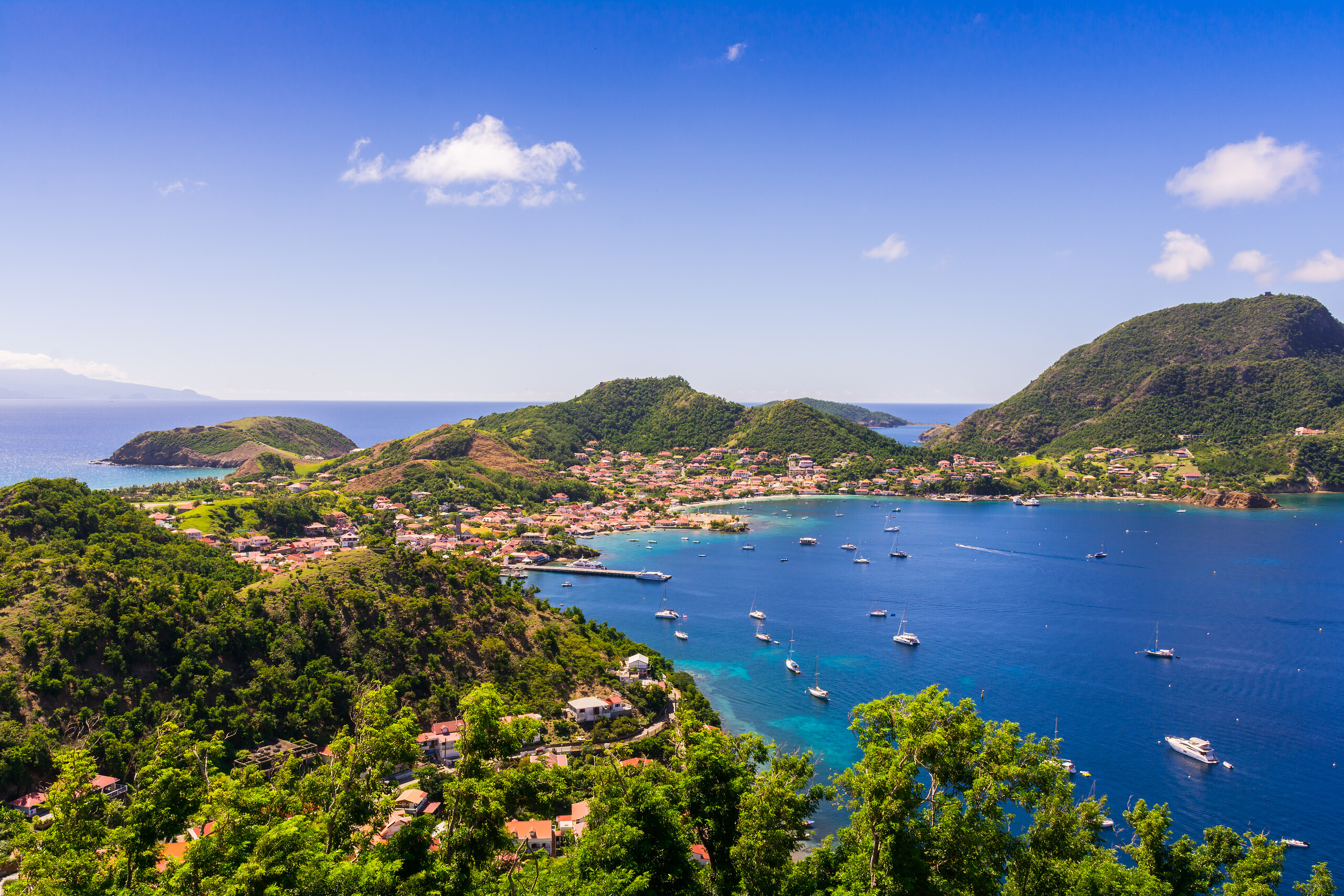 Les Saintes / Discover Les Saintes by speedboat : A Natural Aquarium Experience
