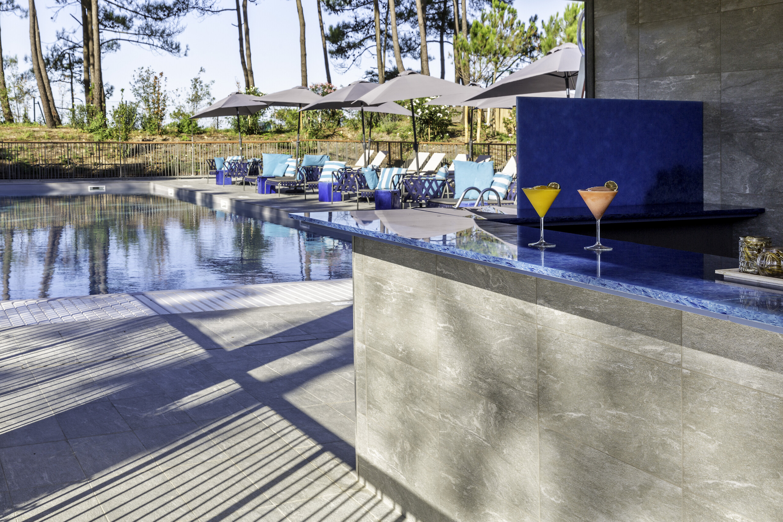 Zen Pool Bar