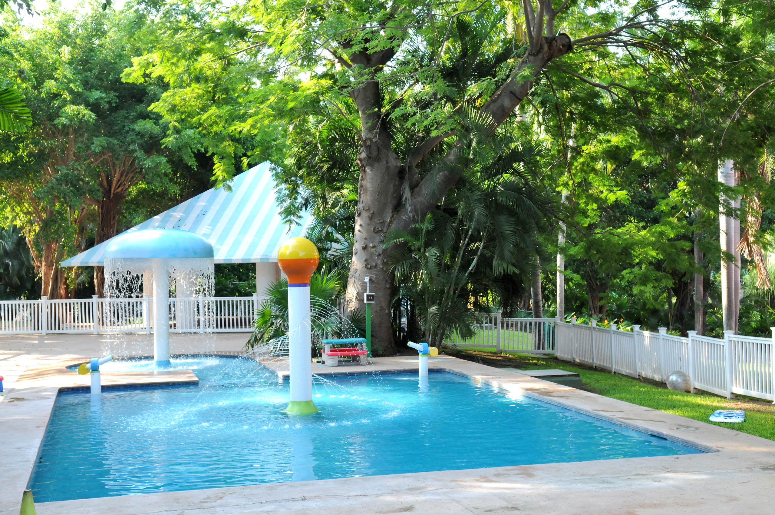 Children's swimming pool