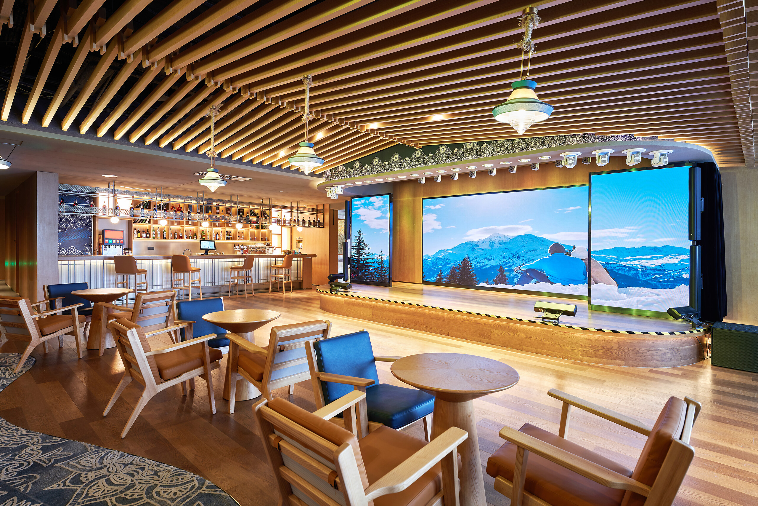 White Rivers Bar