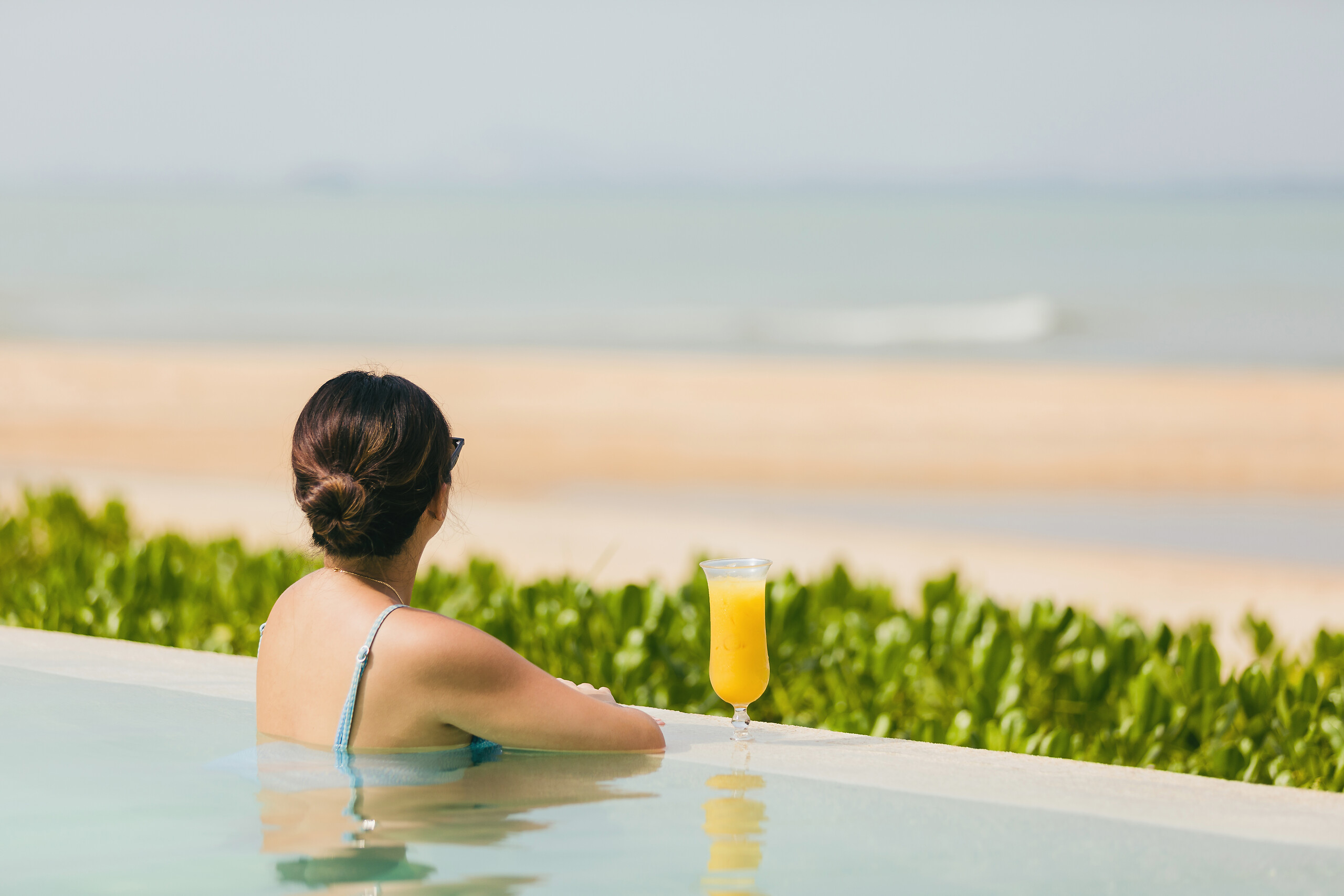 Zen Pool Bar