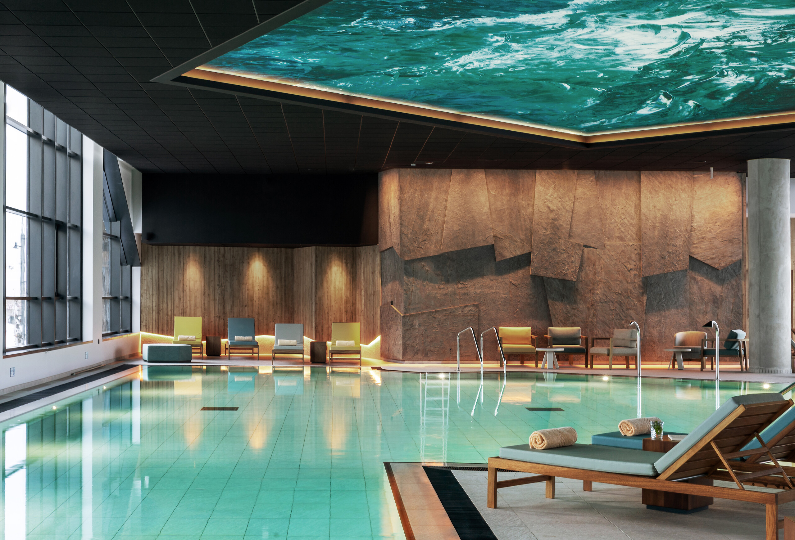 Piscine intérieure