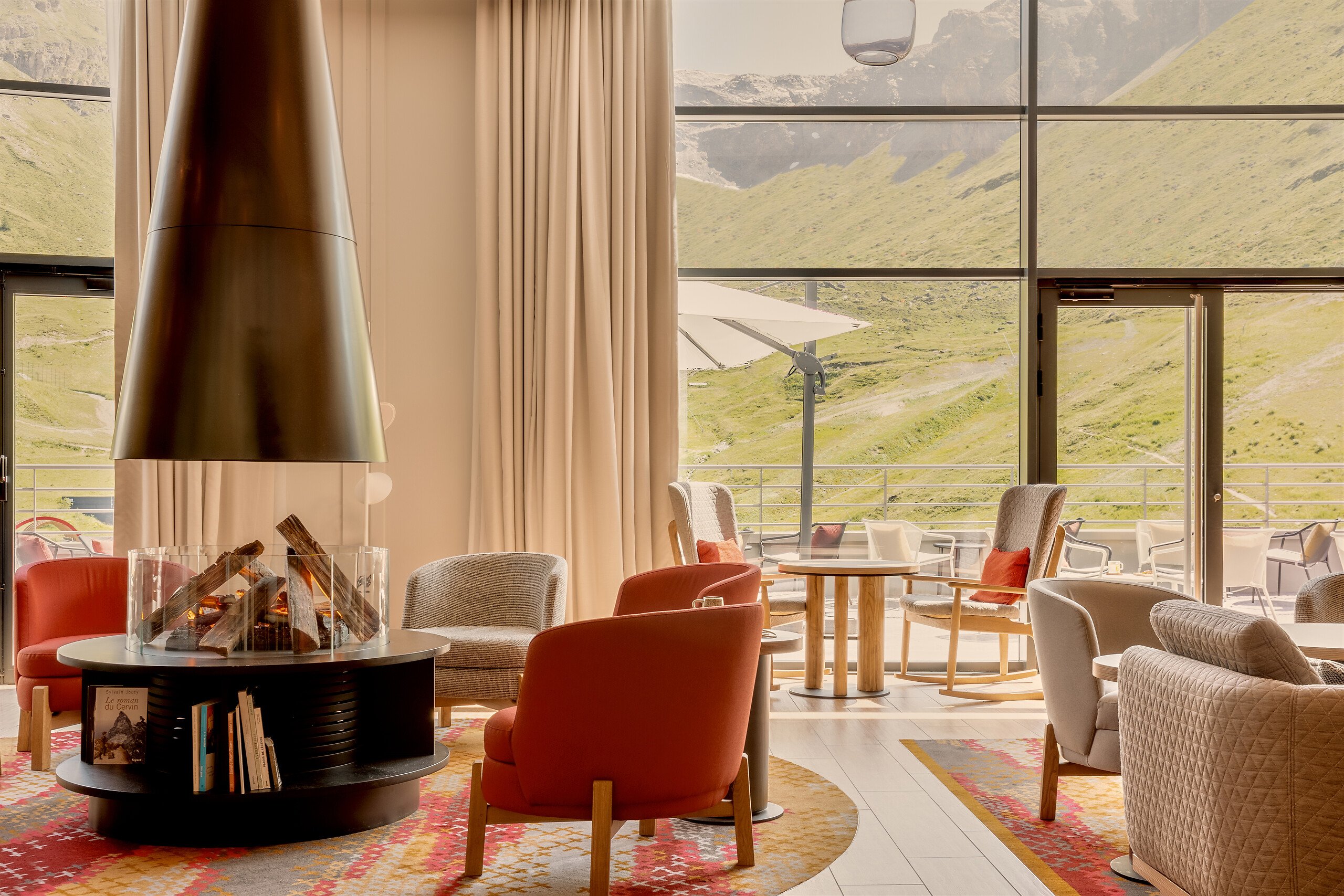 Le Sommet Exclusive Collection Lounge Bar