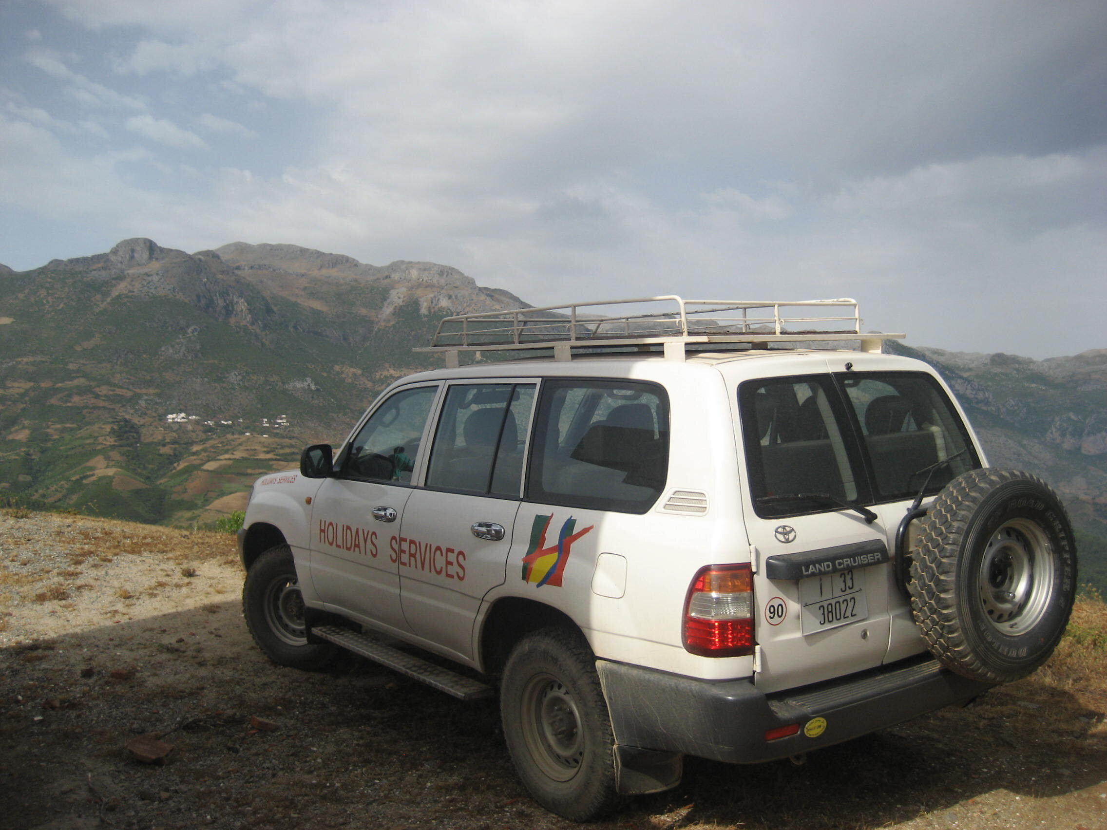 Rif samochodem terenowym z napędem 4x4 w ramach prywatnej wycieczki