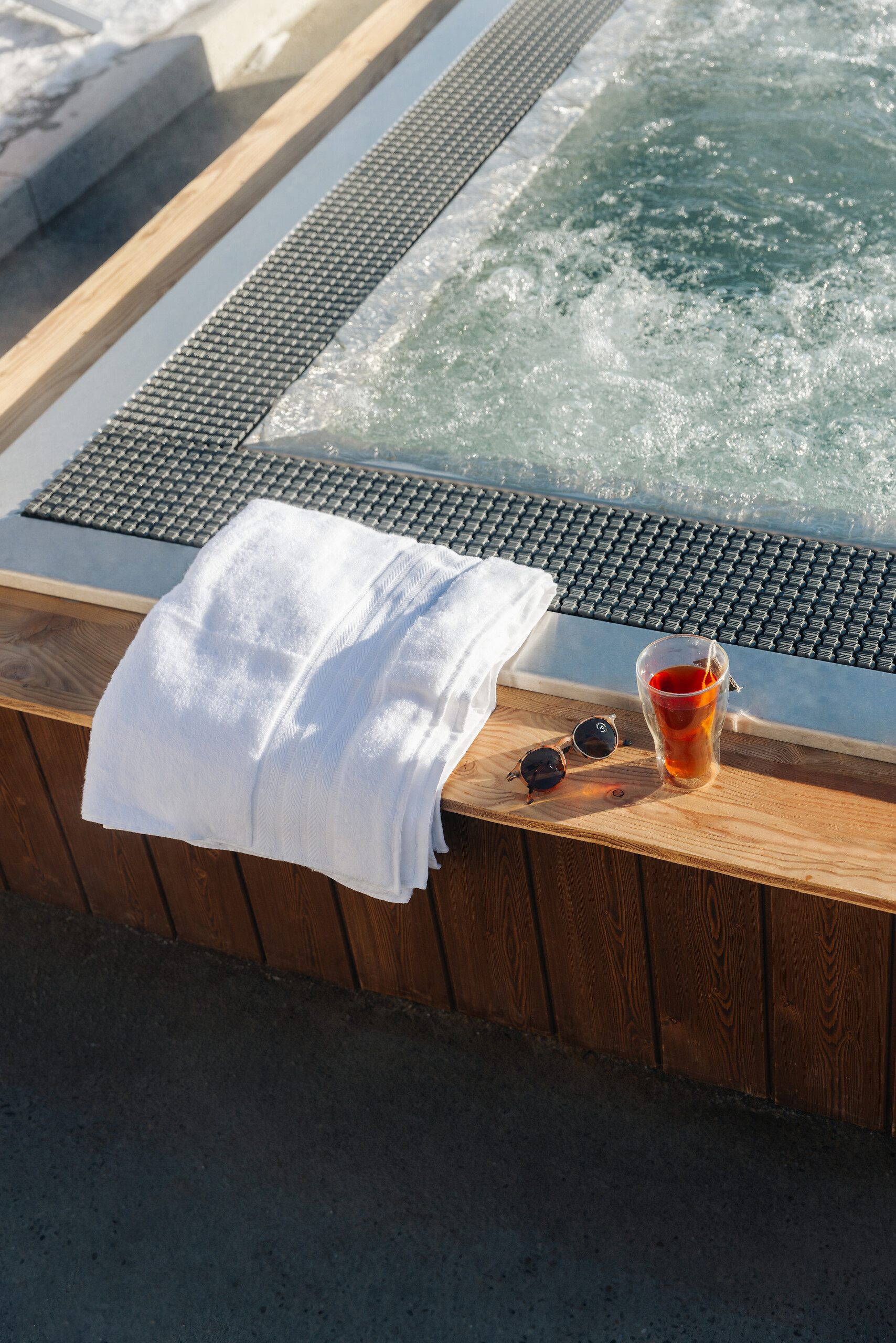 Hot tub