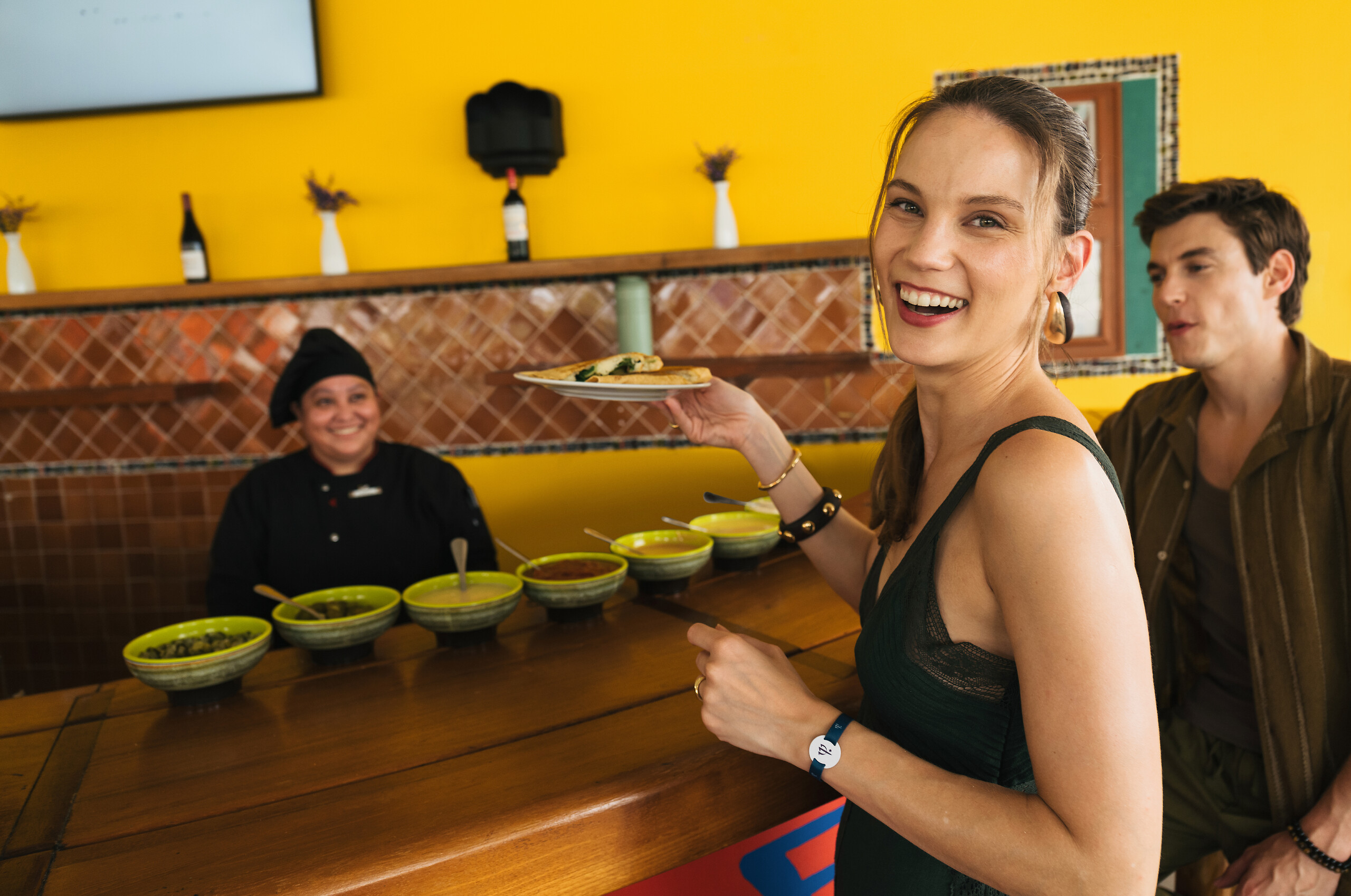 Luna Bar