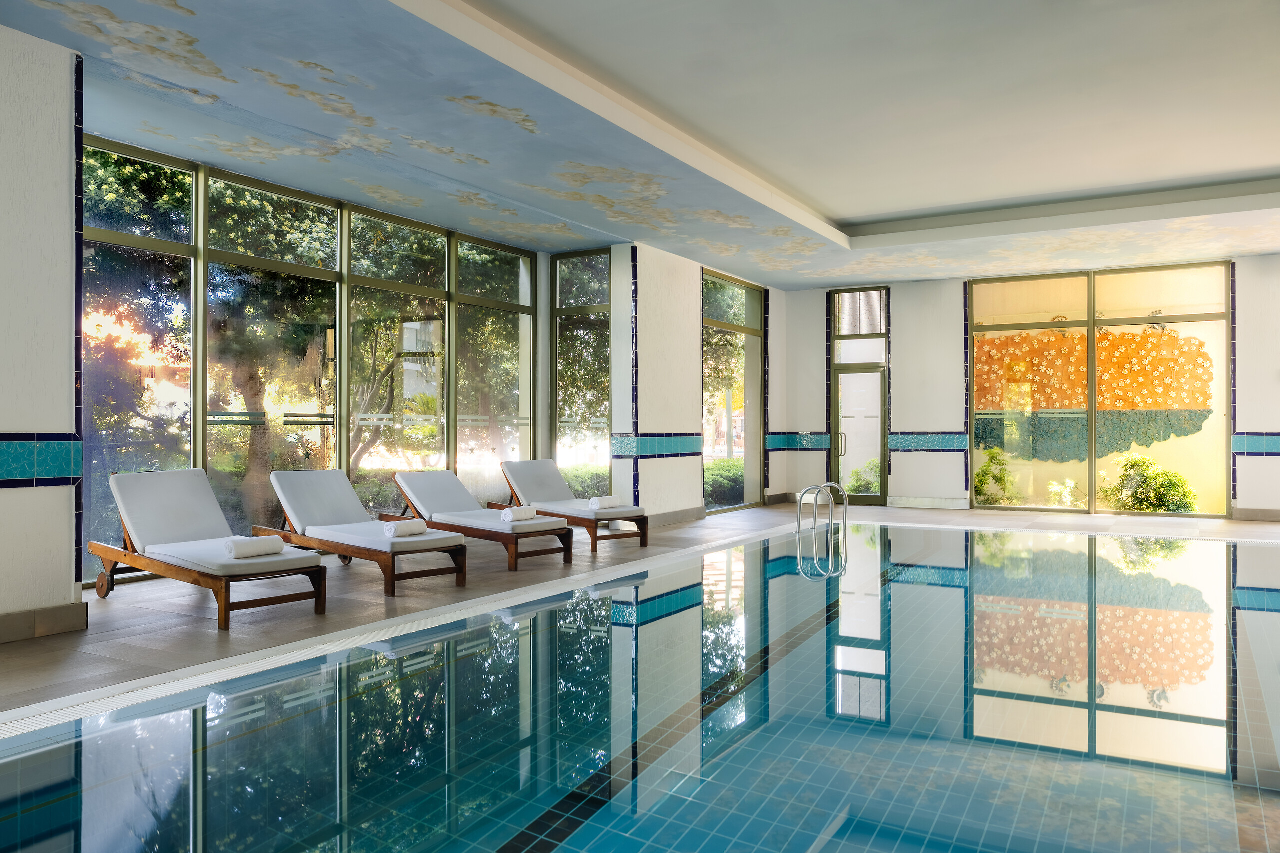 Piscine intérieure