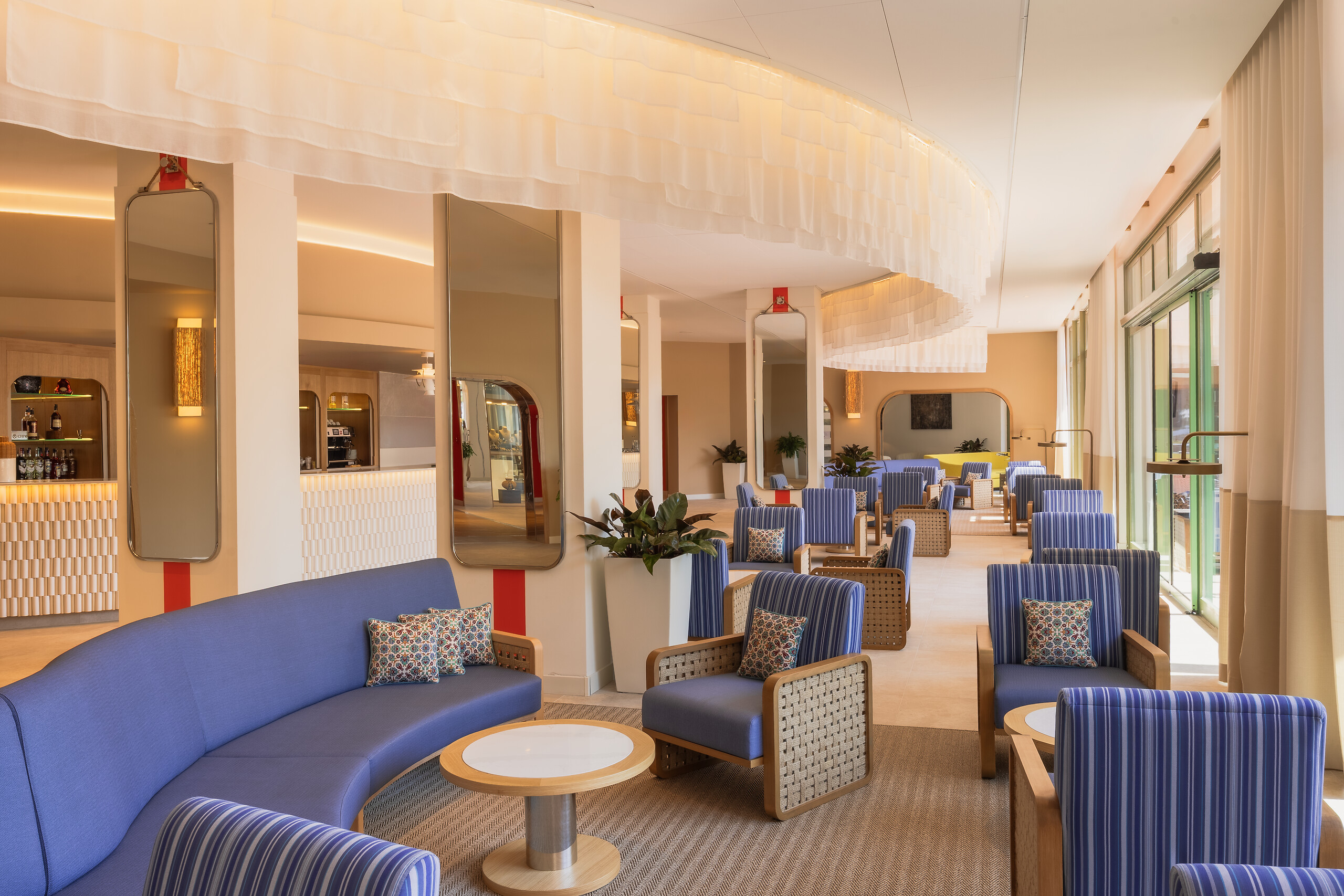 Lalezar Bar - Hotel