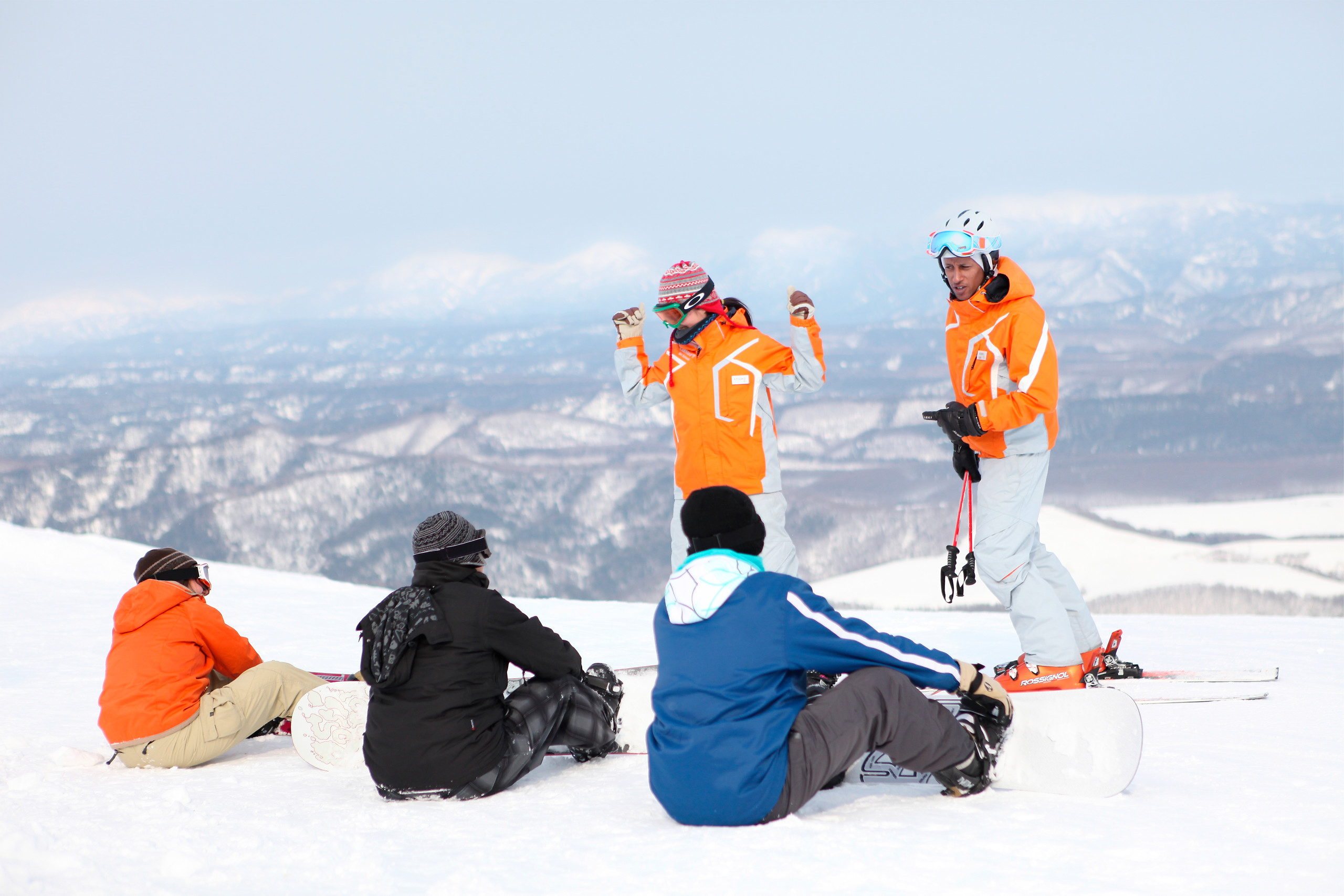 Private snowboard lessons  for 3/4 people