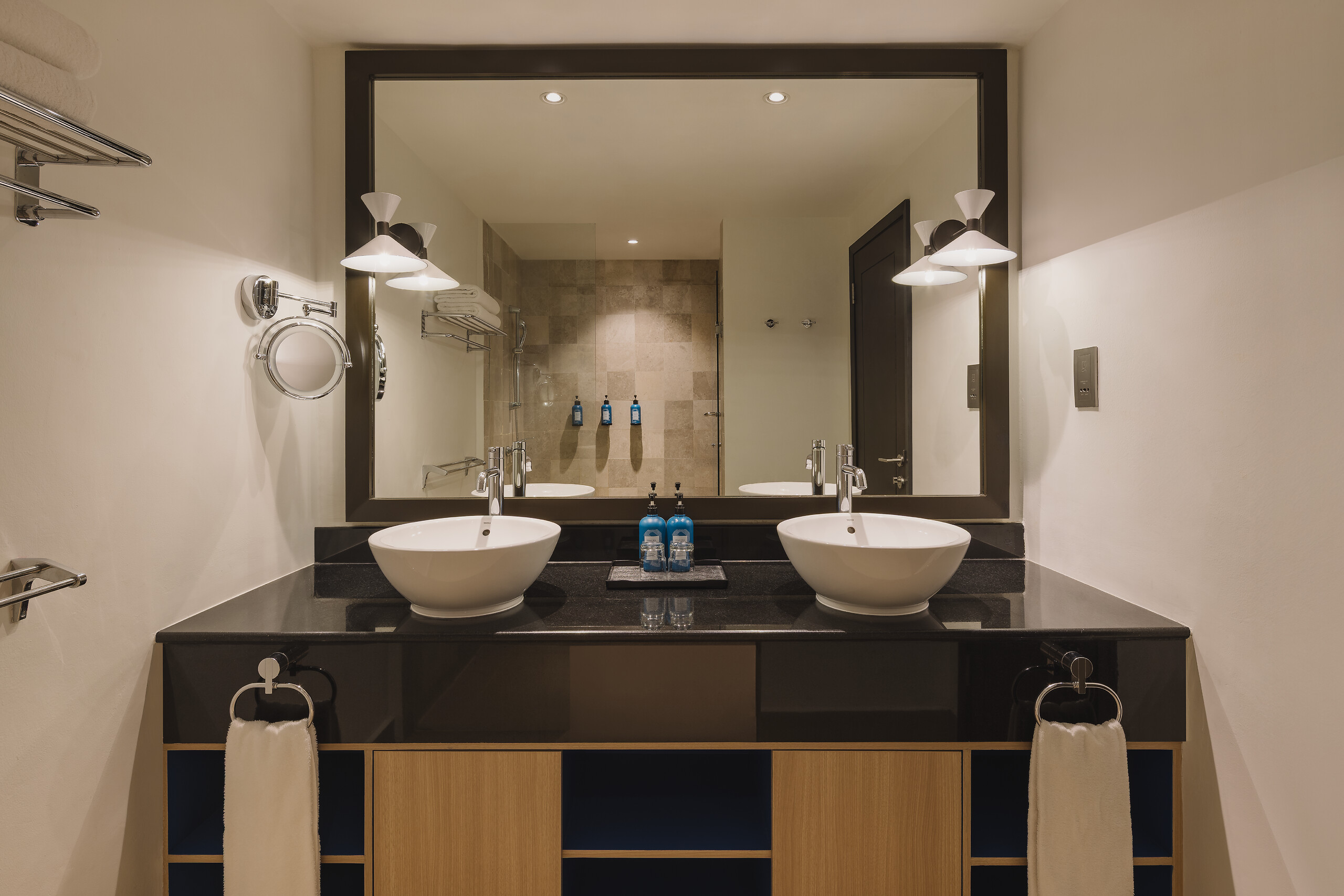 Interconnecting Superior Rooms - Balkon, Renovated