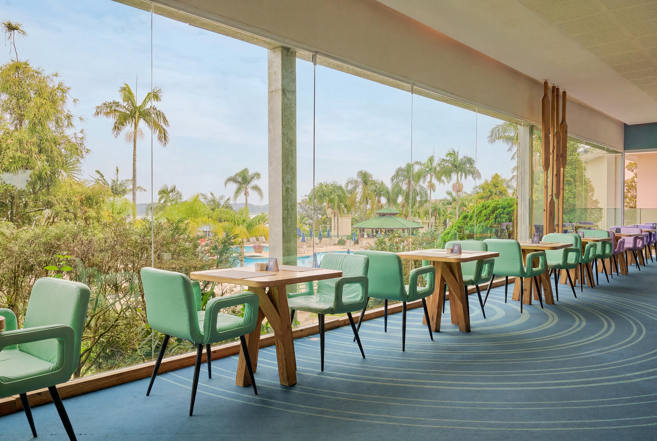 Lakeshore restaurant